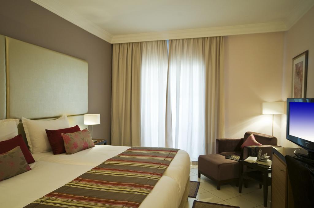 Royal Thalassa Μοναστίρ Εξωτερικό φωτογραφία A room at the hotel