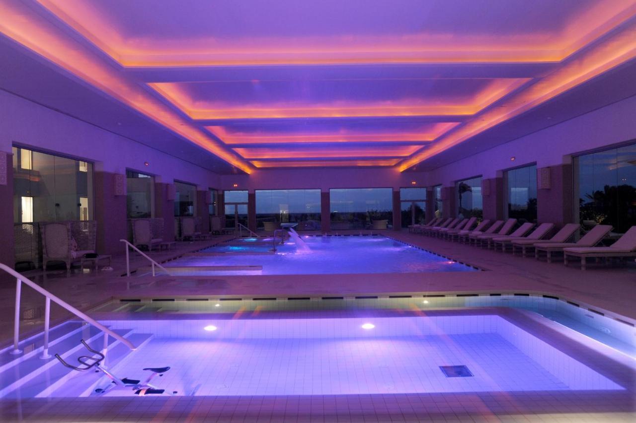 Royal Thalassa Μοναστίρ Εξωτερικό φωτογραφία The indoor pool at the hotel